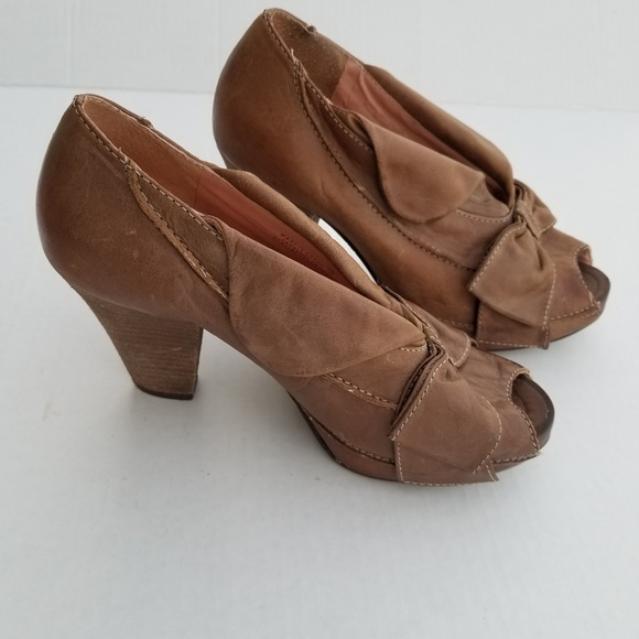 Miss Albright Shoes - Anthropologie Miss Albright Nava Peep Toe Heels